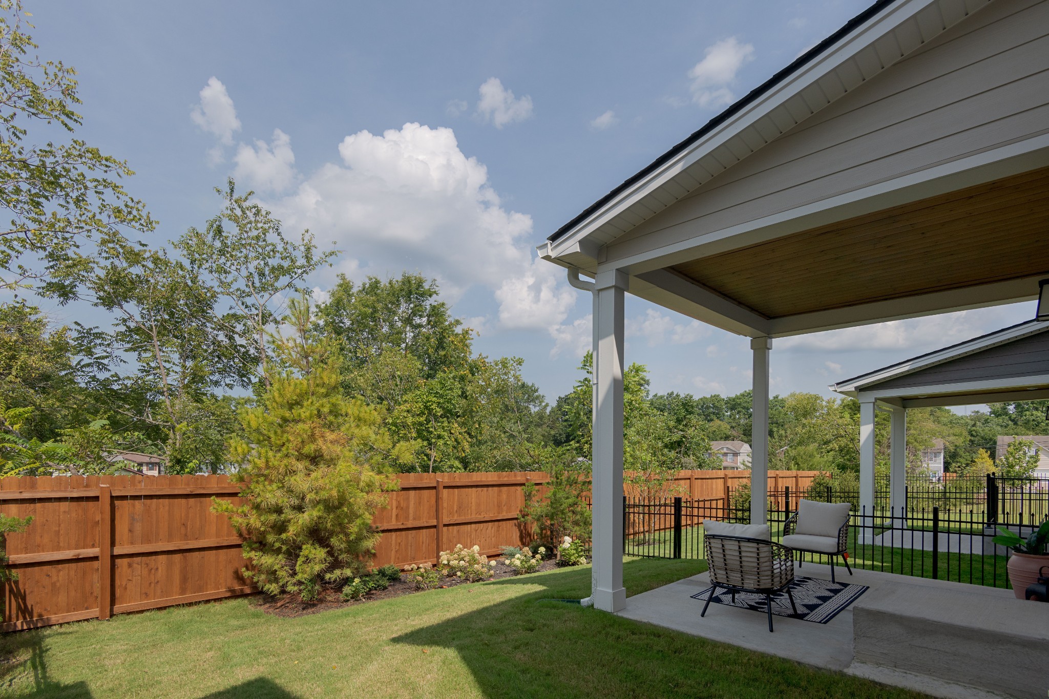 1156 Marlowe Lndg Property Photo 2