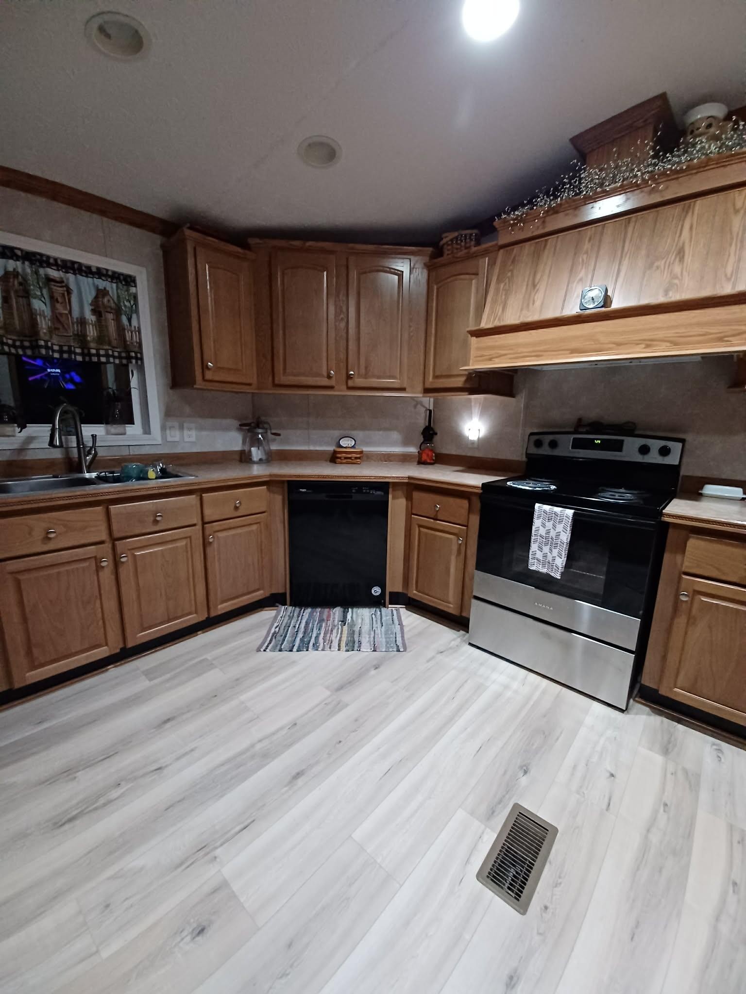 524 Clear Creek Ln Property Photo 30