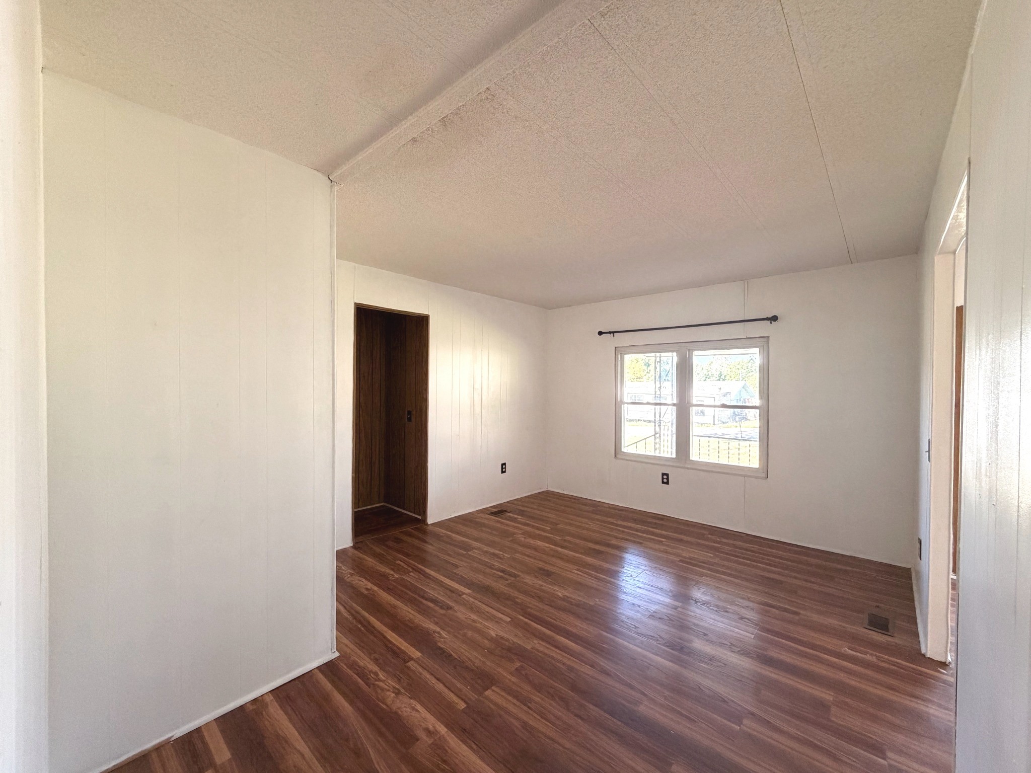 136 Doss Ln Property Photo 11