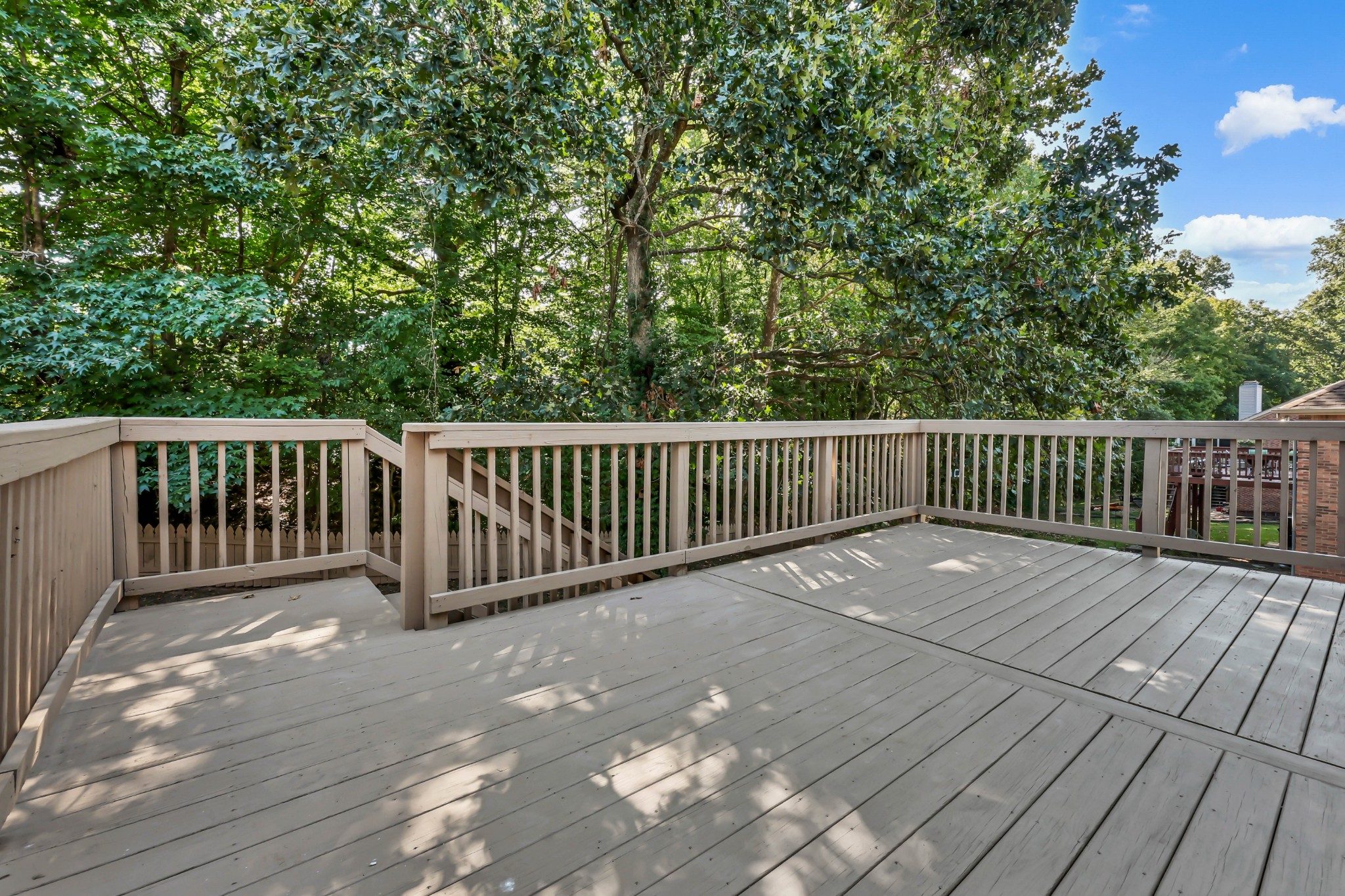 111 Vannoak Dr Property Photo 40