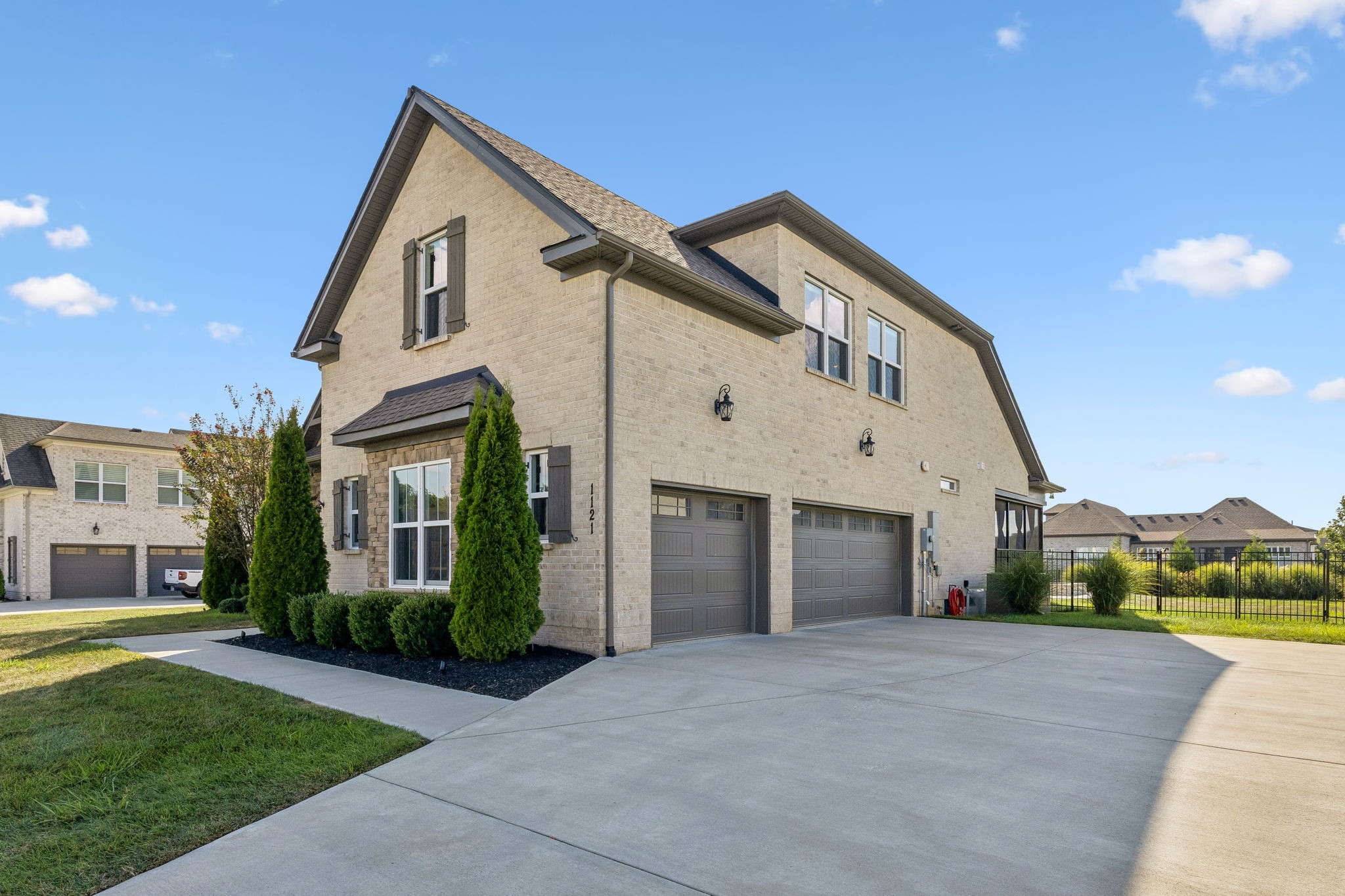 1121 Pretender Way Property Photo 7