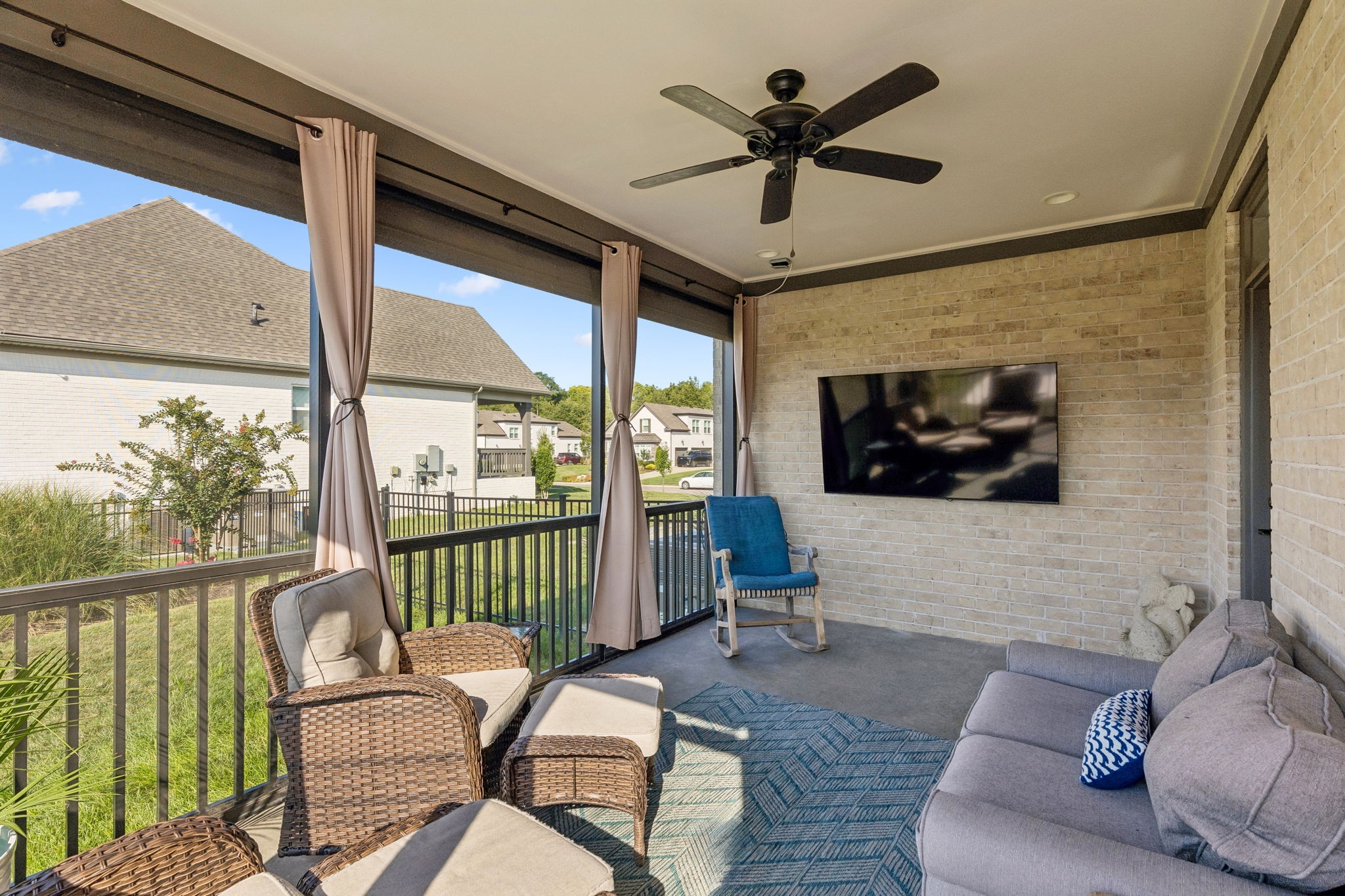 1121 Pretender Way Property Photo 32