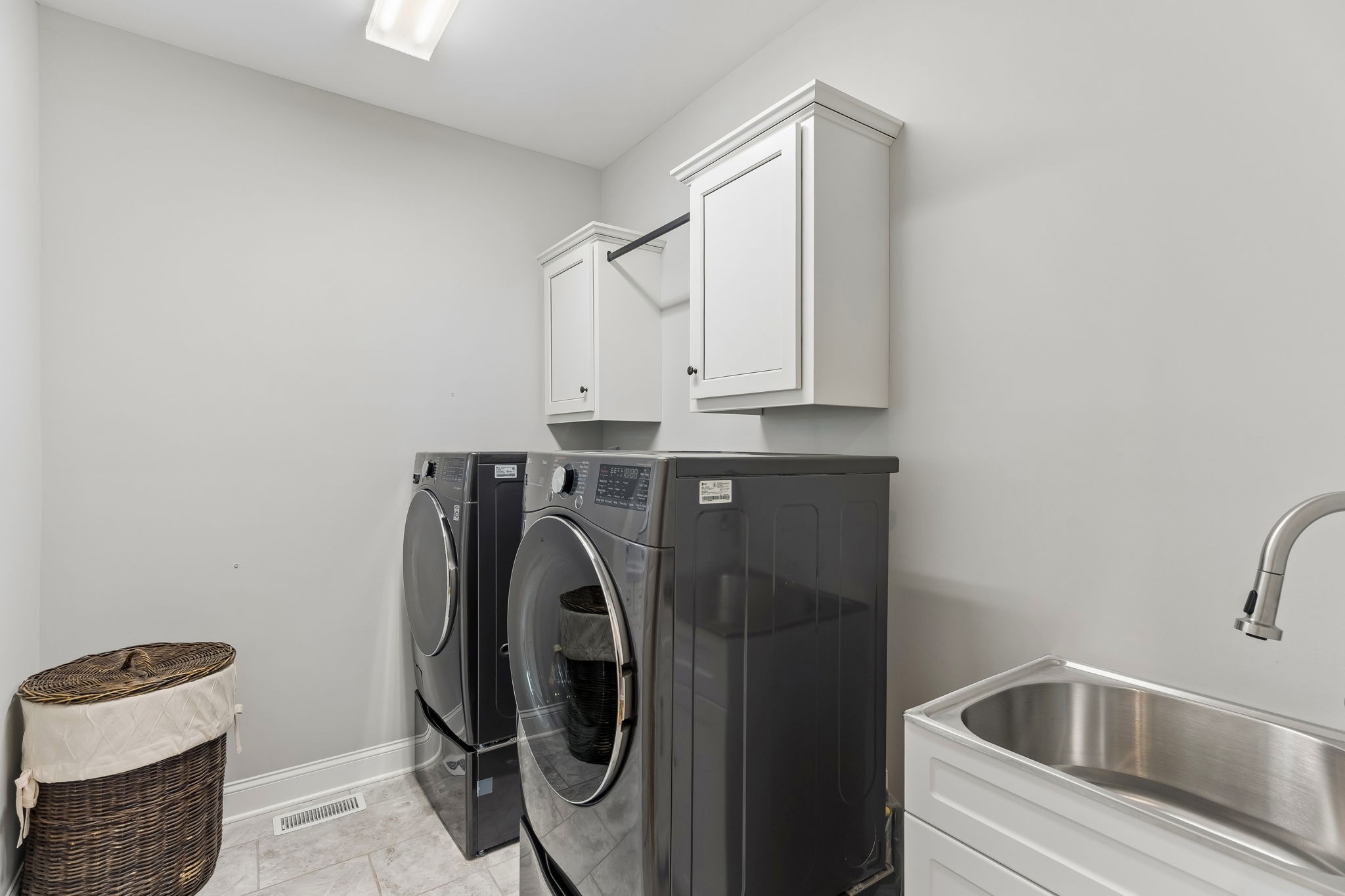 1121 Pretender Way Property Photo 45