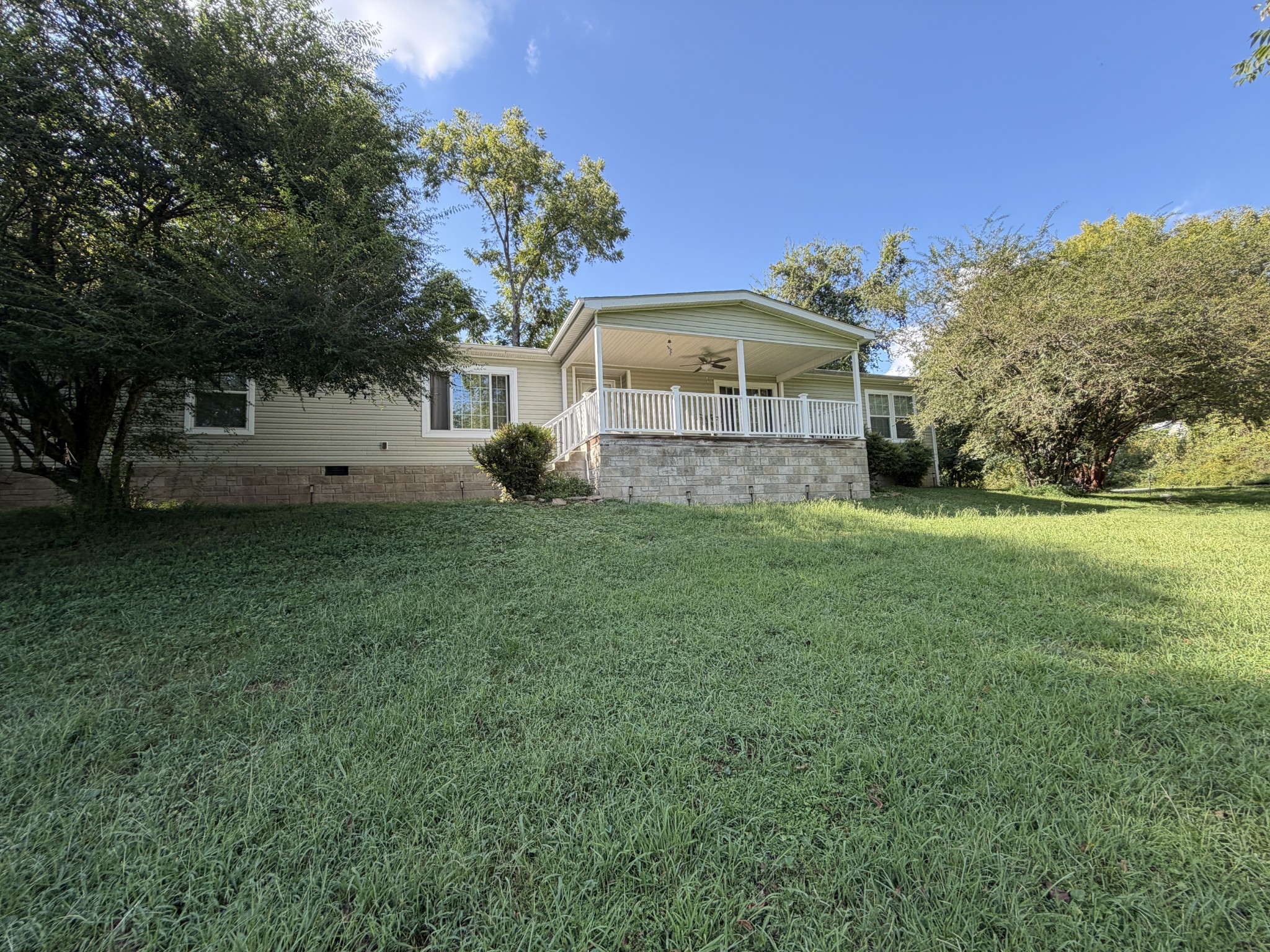 441 Lewallen Hollow Ln Property Photo 2