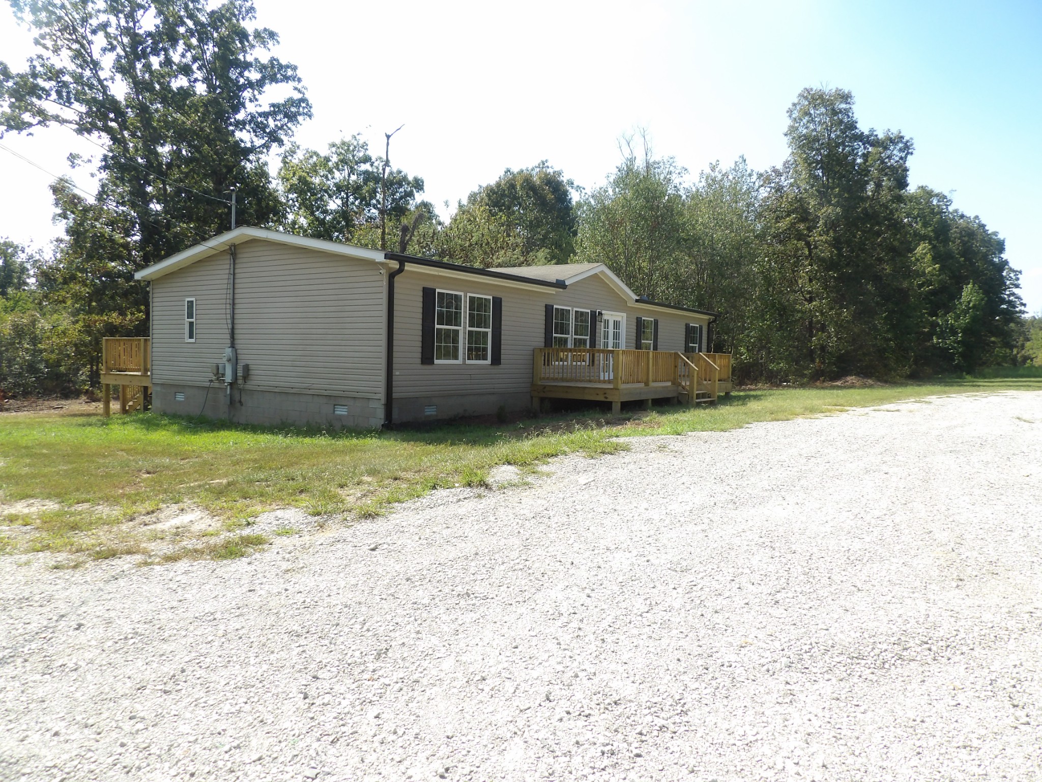 805 Lucas Ridge Ln Property Photo 3