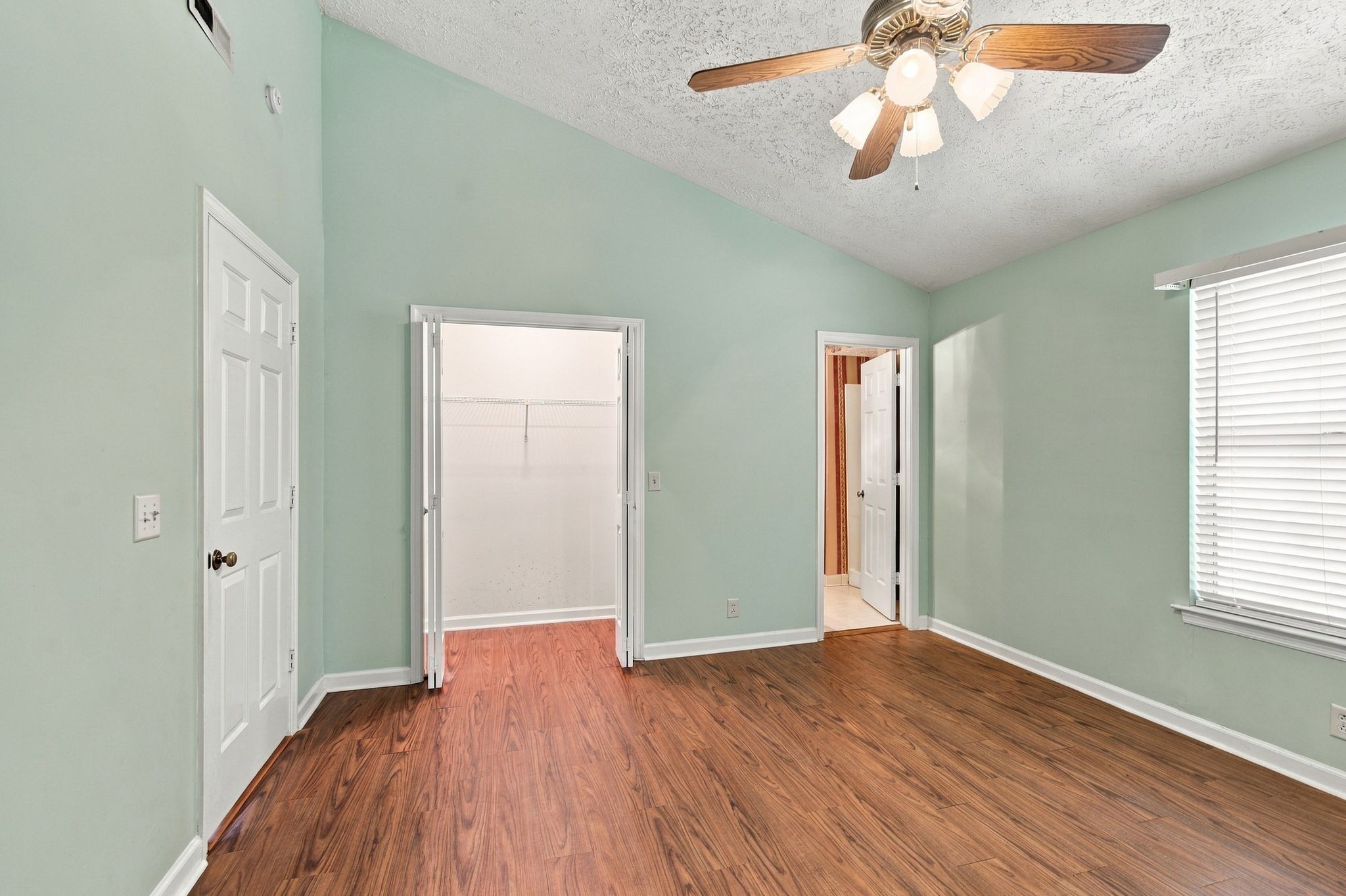 3545 Lake Towne Dr Property Photo 14