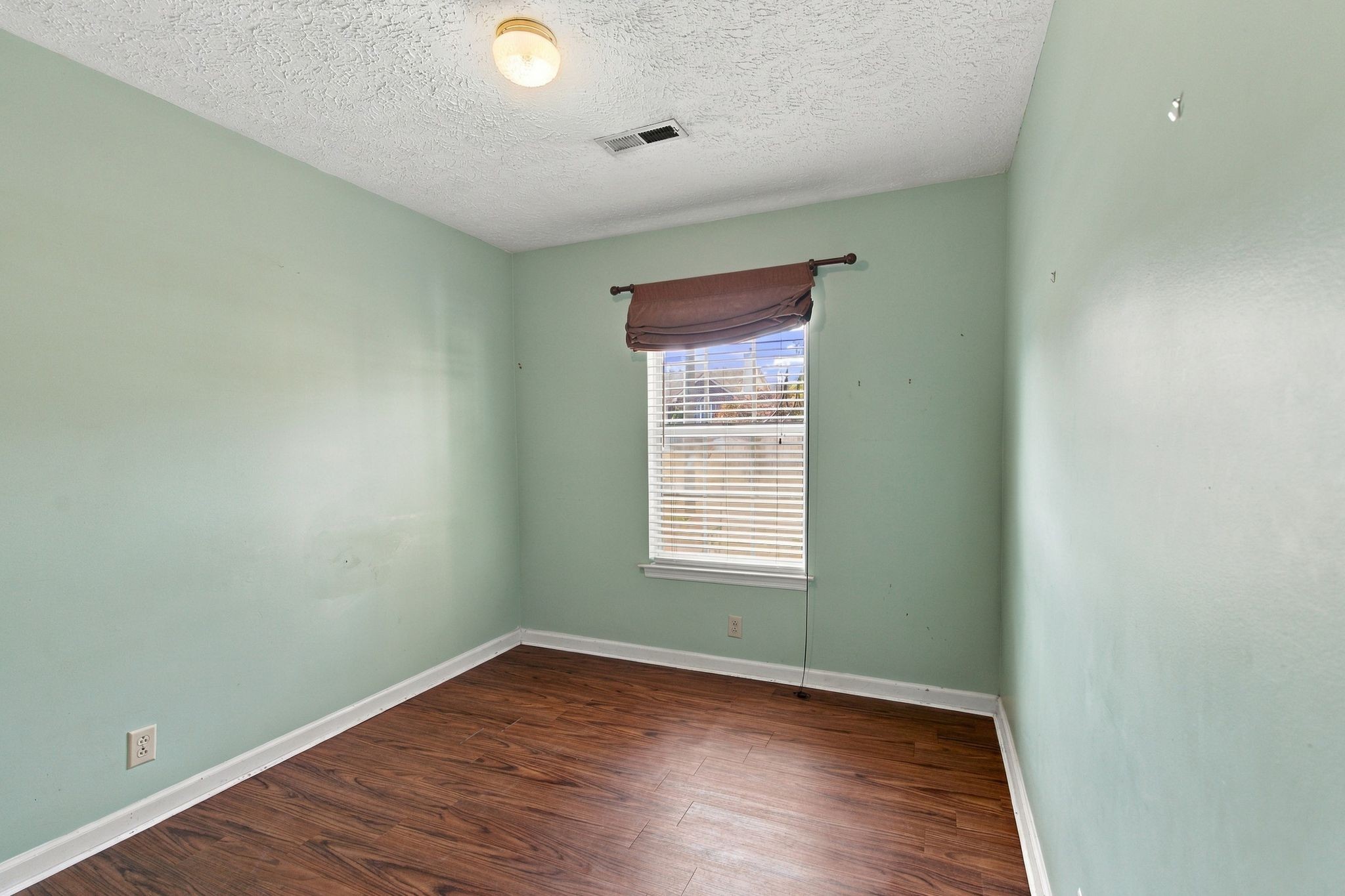 3545 Lake Towne Dr Property Photo 18