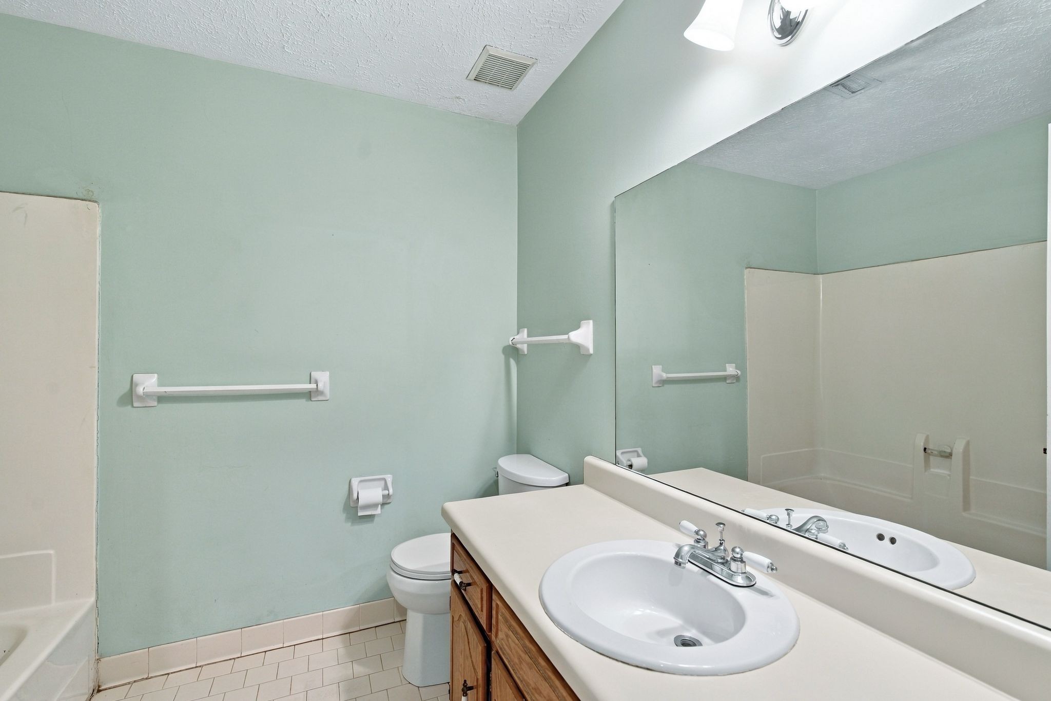 3545 Lake Towne Dr Property Photo 22
