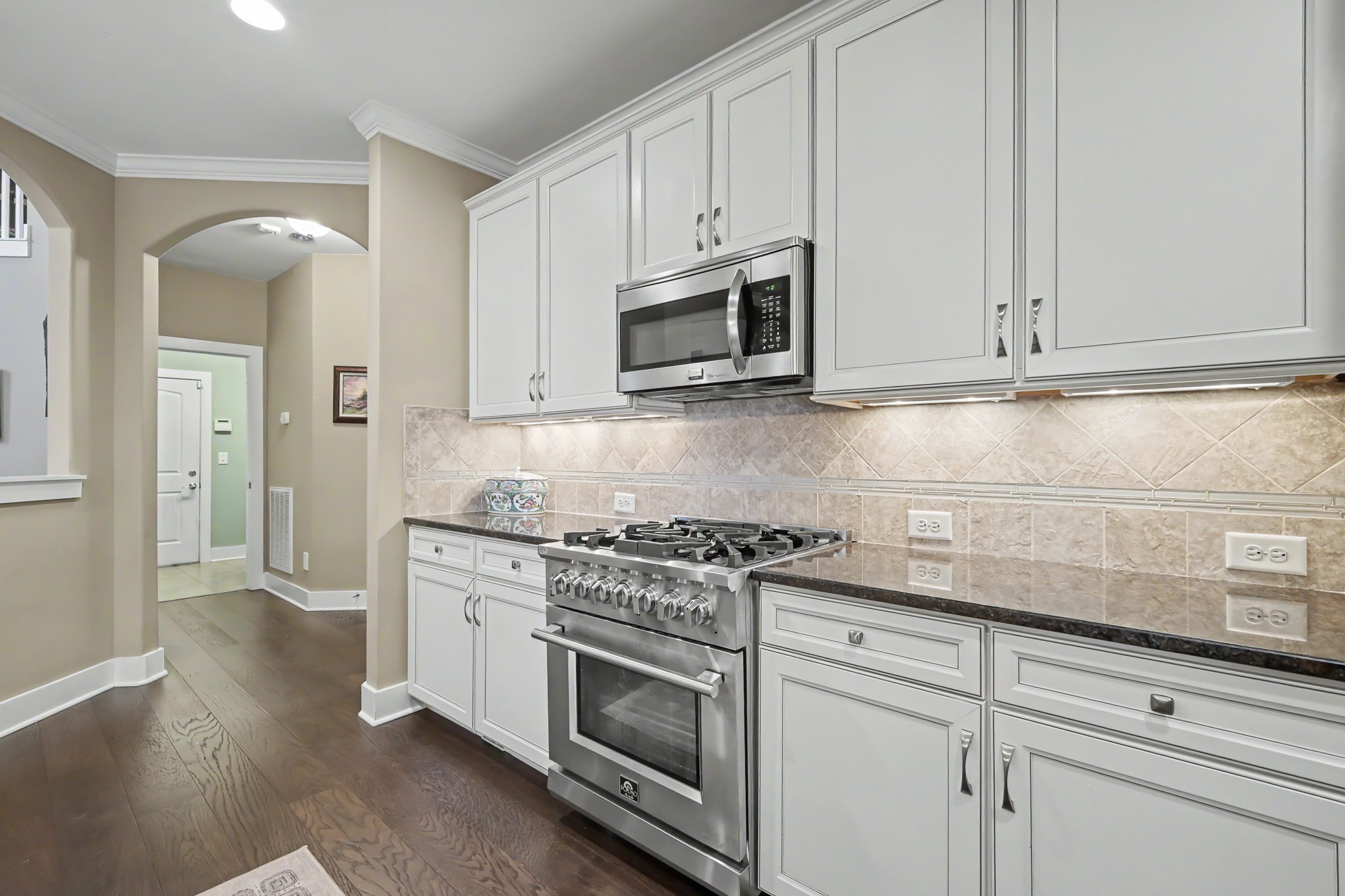 2214 Chaucer Park Ln Property Photo 8