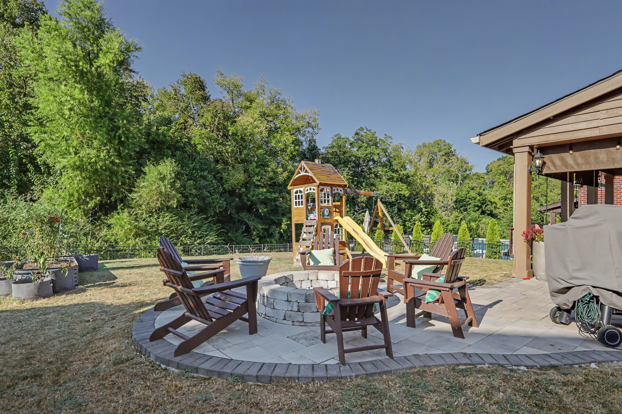2214 Chaucer Park Ln Property Photo 41
