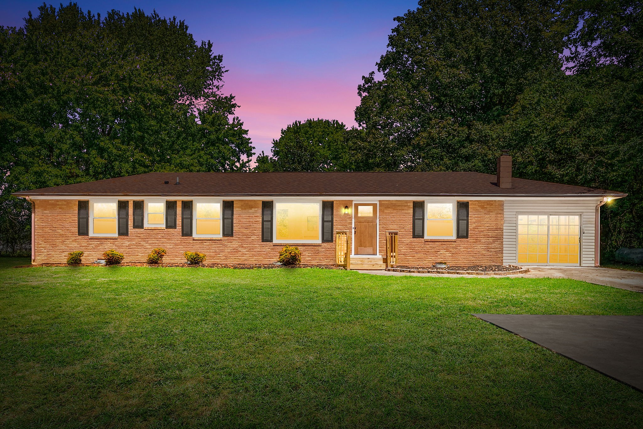 3651 Oakwood Rd Property Photo 1