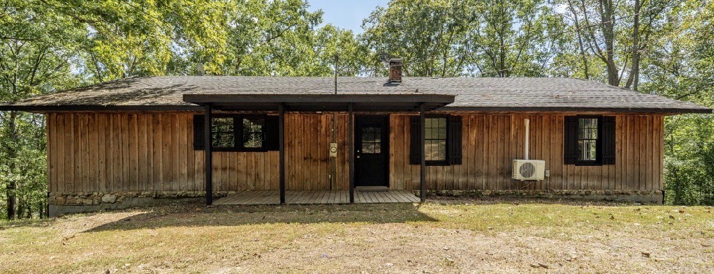 1317 Shawnettee Rd Property Photo 1