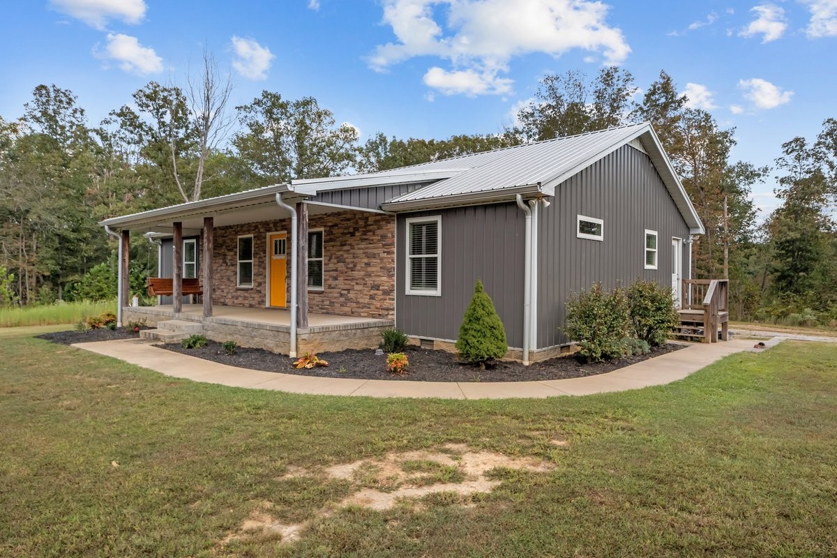 2250 Butcher Ridge Rd Property Photo 1