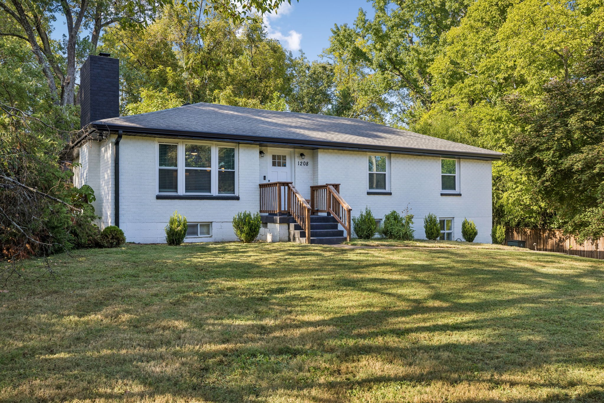 1208 Dempsey Dr Property Photo 1