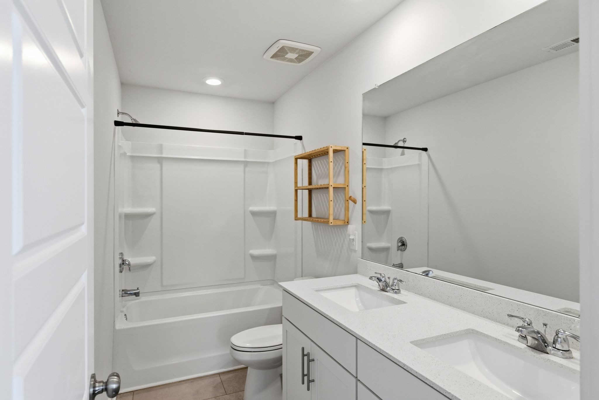409 Irwin Way Property Photo 22