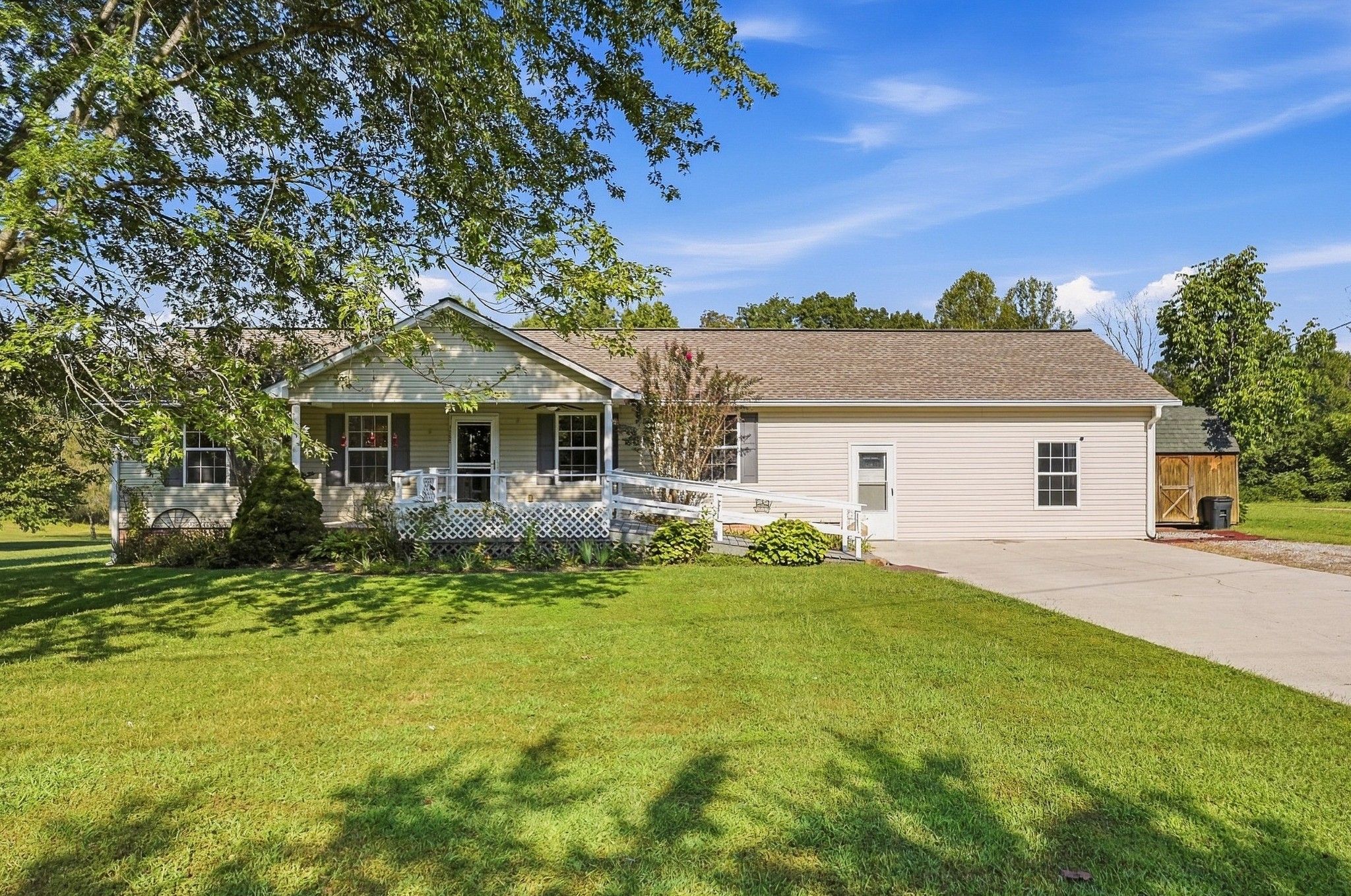 1565 Canada Flatt Rd Property Photo 1