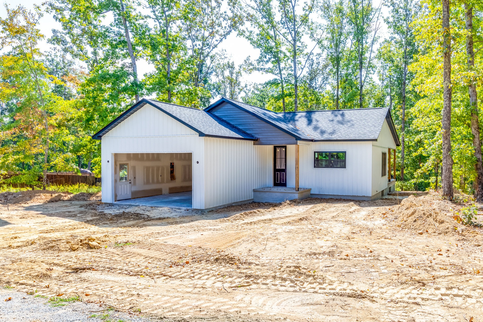 163 Countrywood Ln Property Photo 1