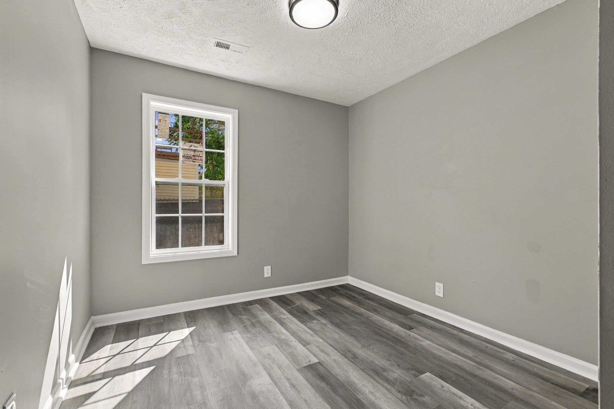 3227 Lakeford Dr Property Photo 22