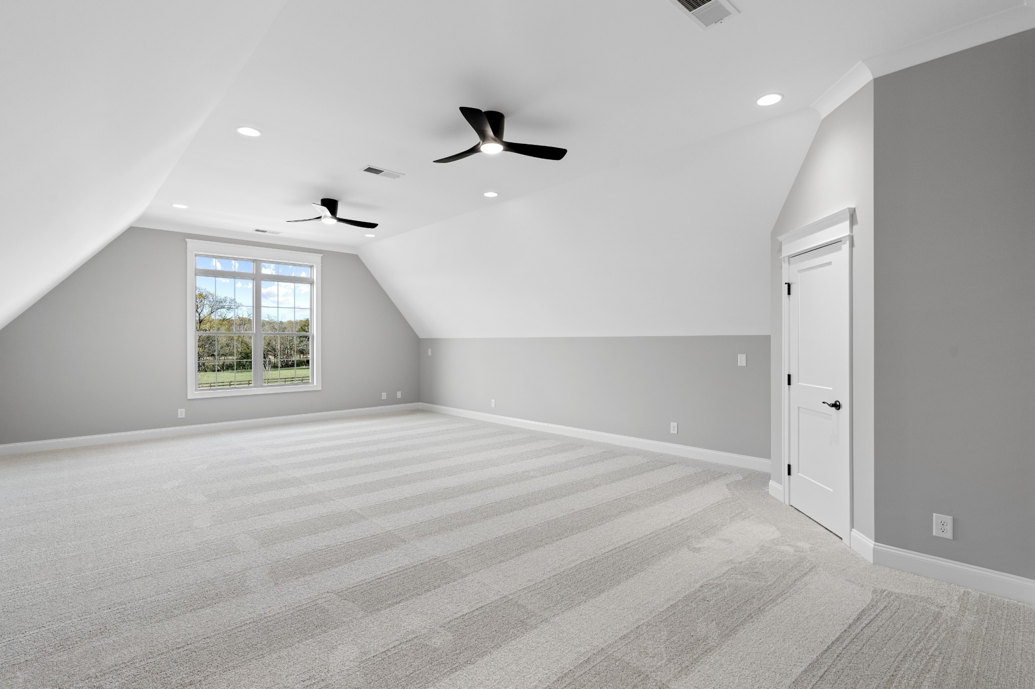 854 Brook Trail Property Photo 34