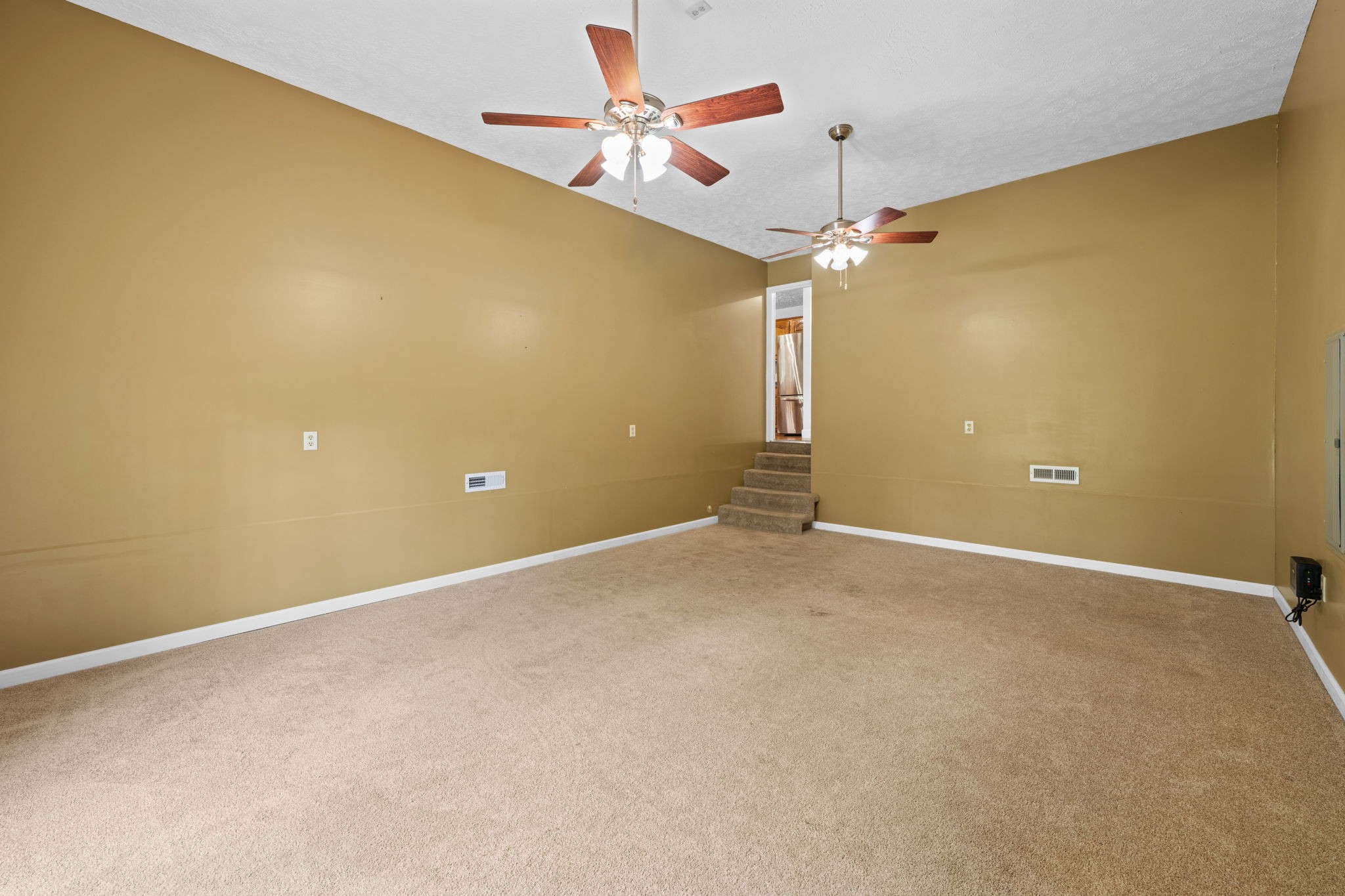 496 Highland Dr Property Photo 19