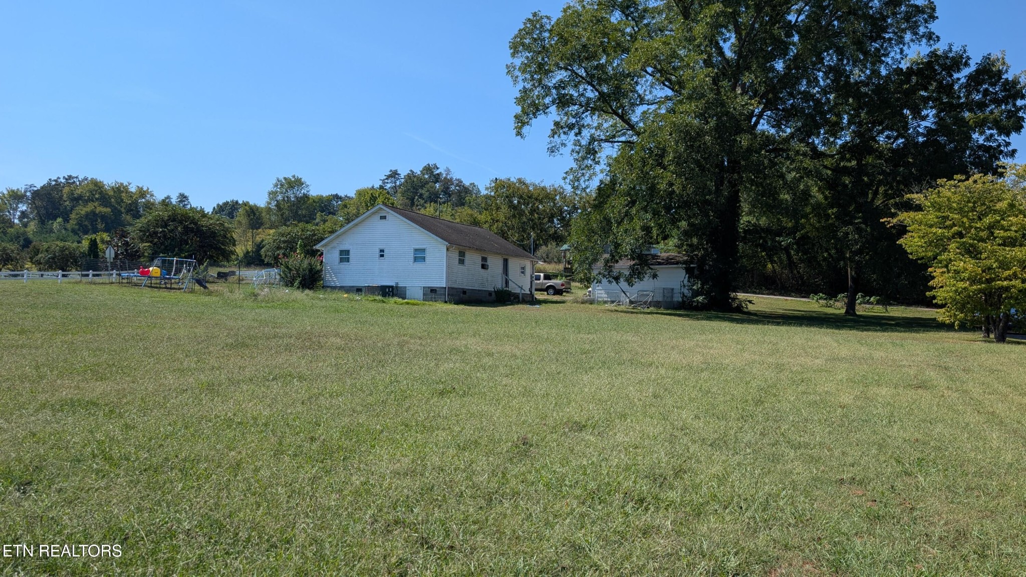1933 Mountain Rd Property Photo 5