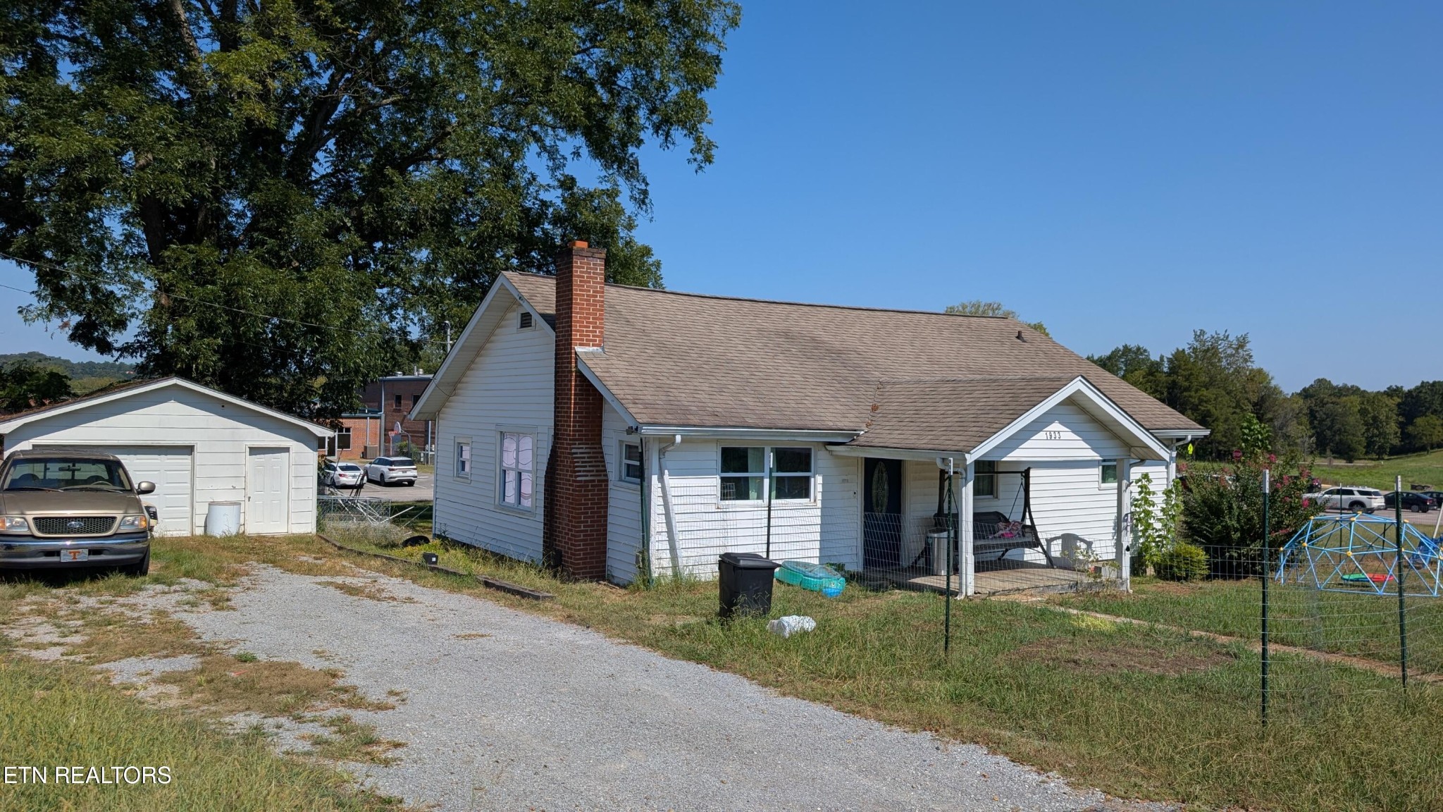 1933 Mountain Rd Property Photo 8