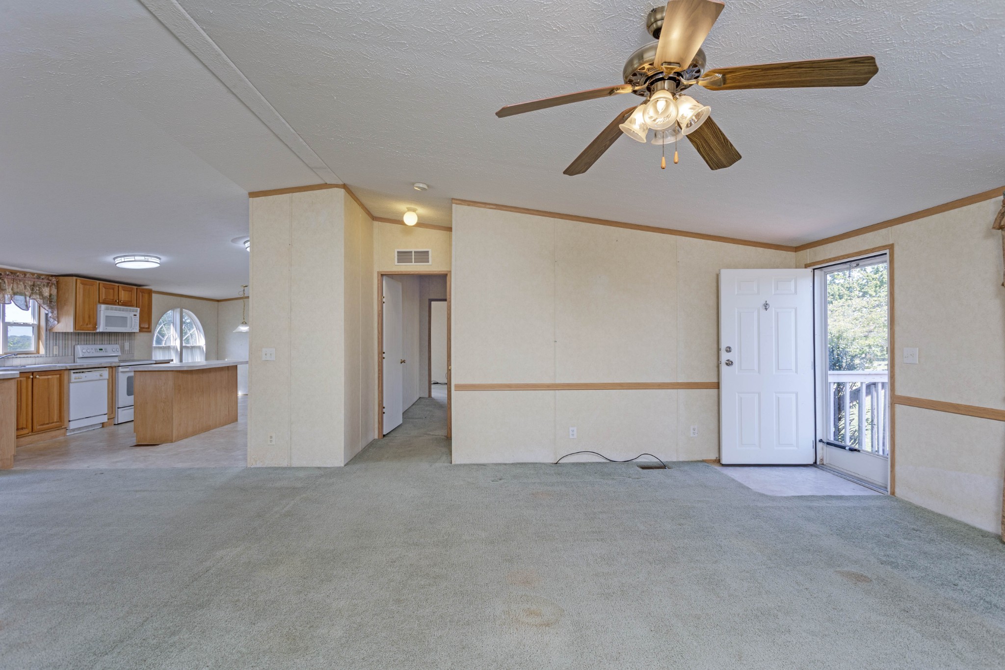 685 Rigsby Rd Property Photo 14