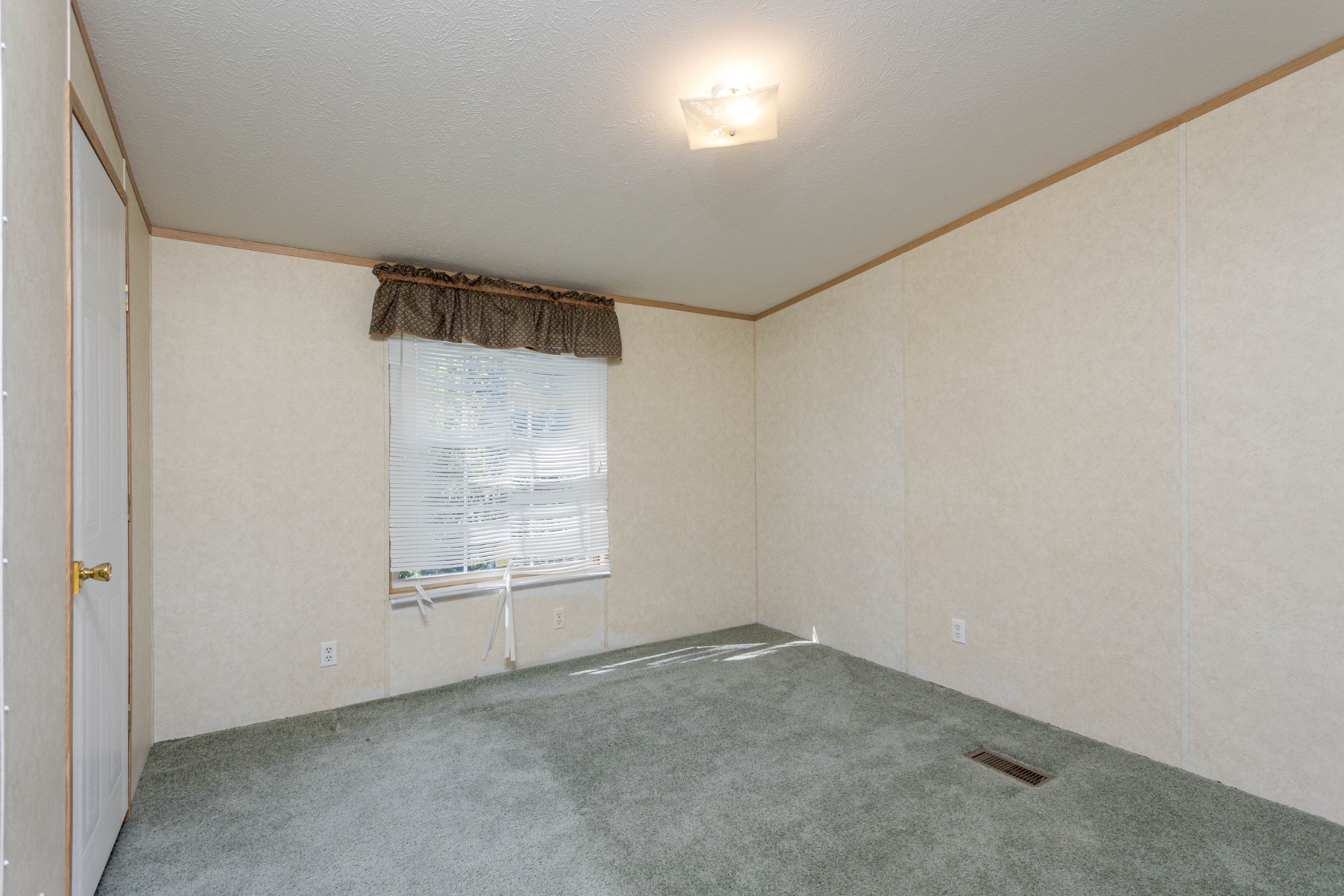 685 Rigsby Rd Property Photo 27