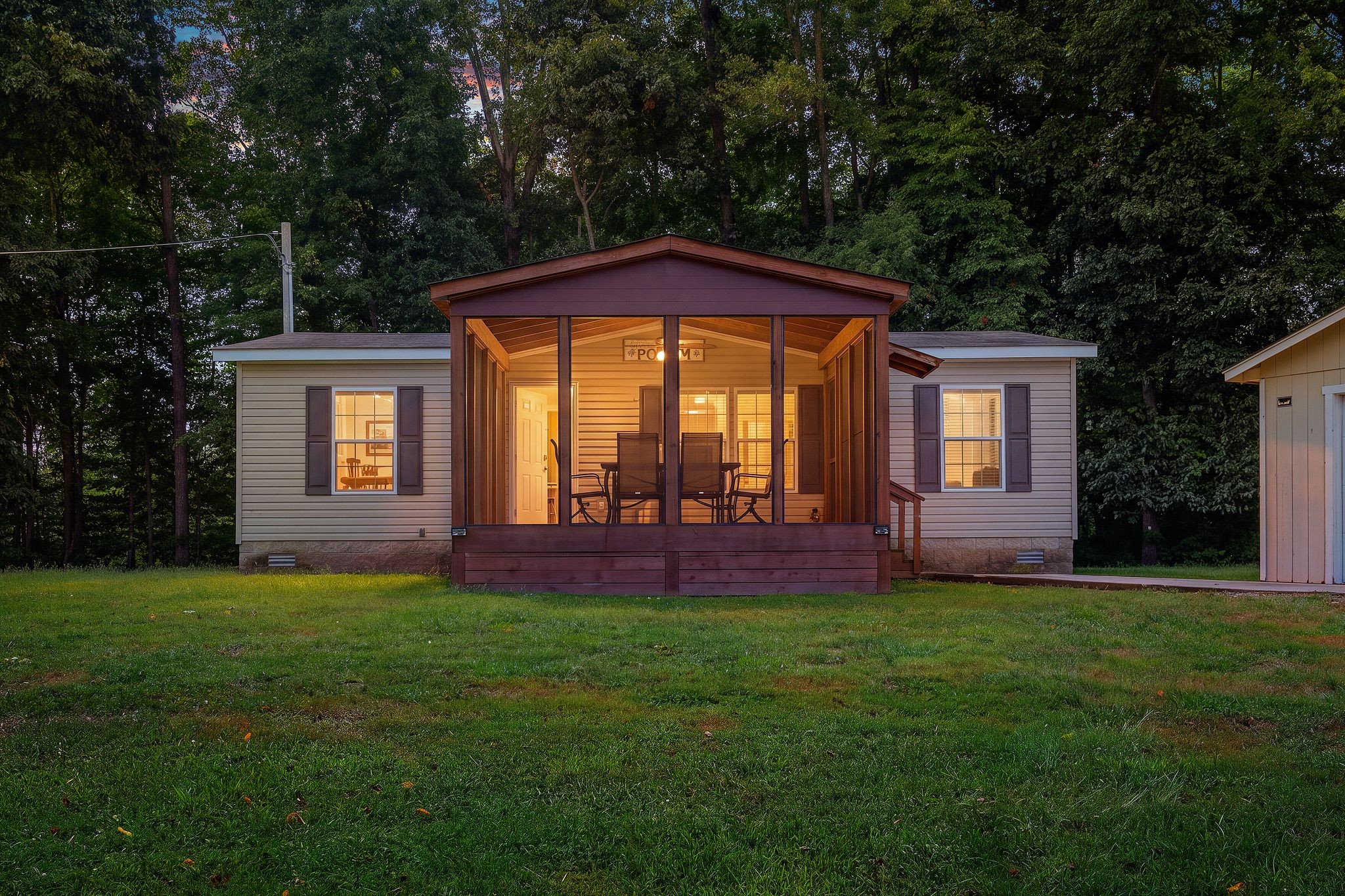 552 Beaver Ln Property Photo 1