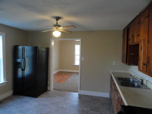 1319 Searcy St Property Photo 6