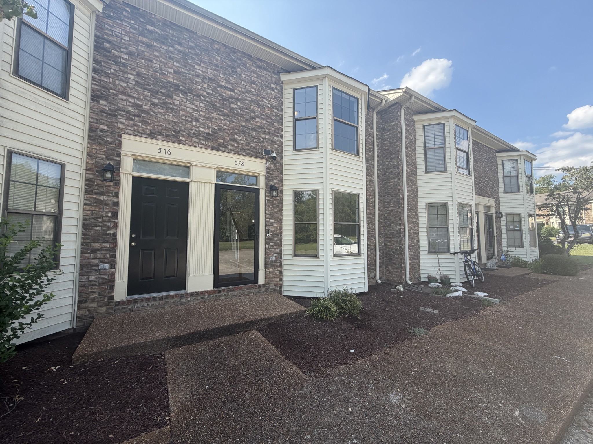578 Thomas Jefferson Cir Property Photo 1