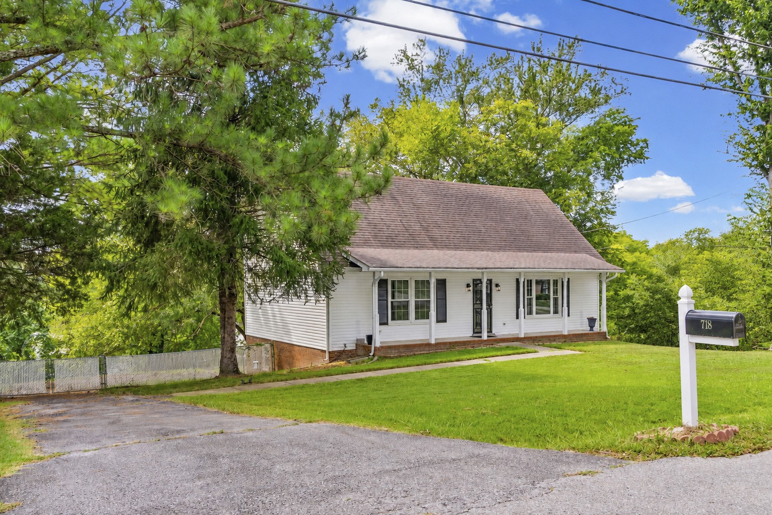 718 Jace Dr Property Photo 5