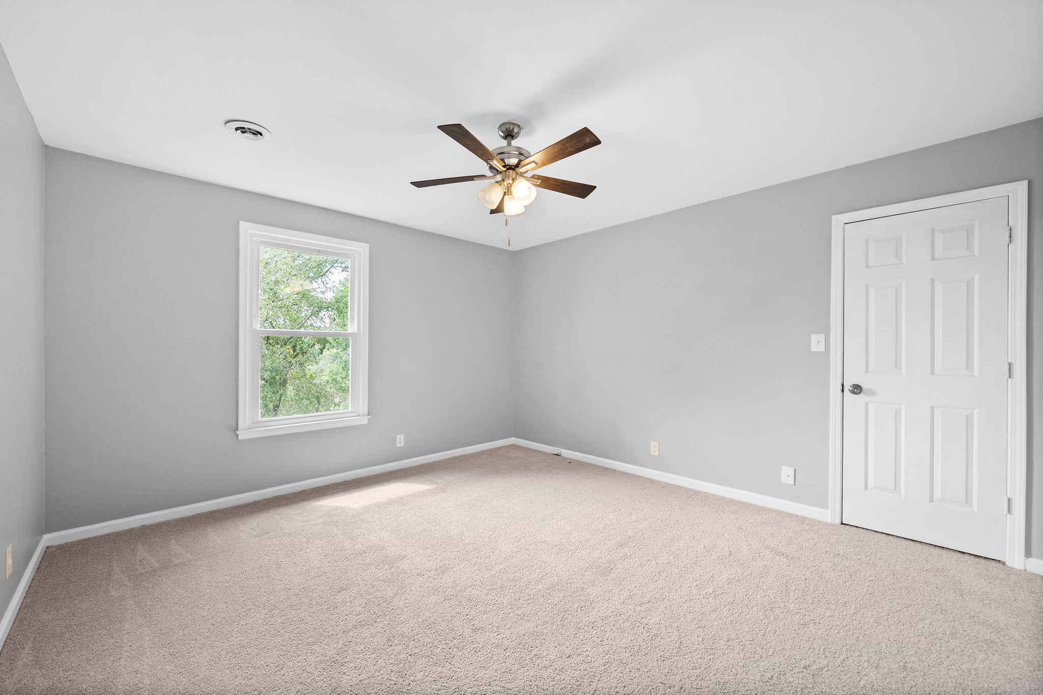718 Jace Dr Property Photo 24