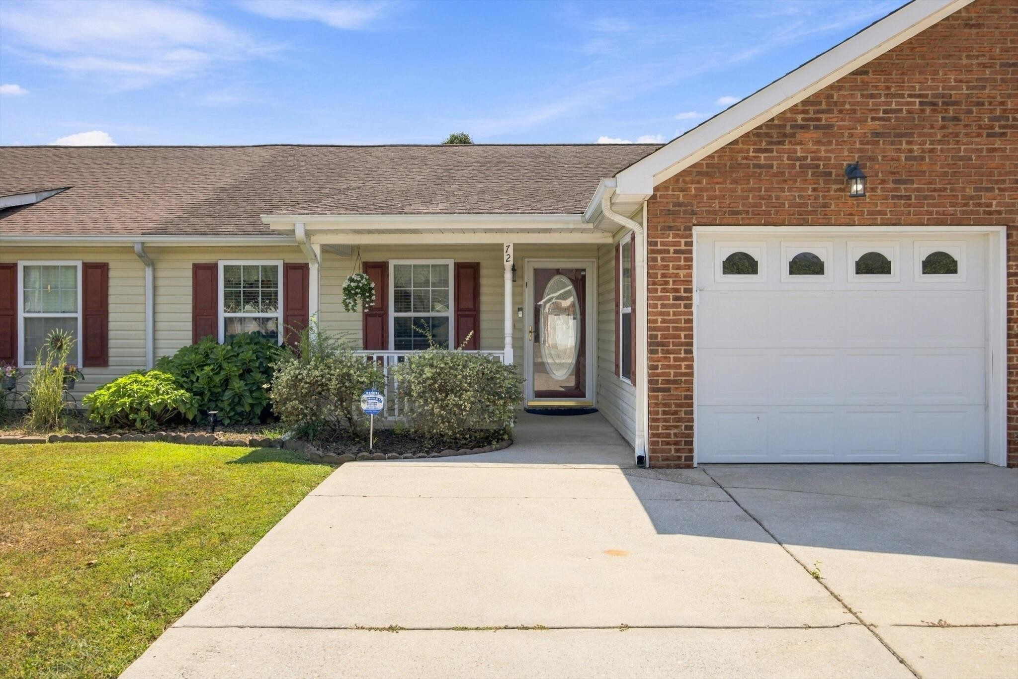 72 Anchor Drive Property Photo 1
