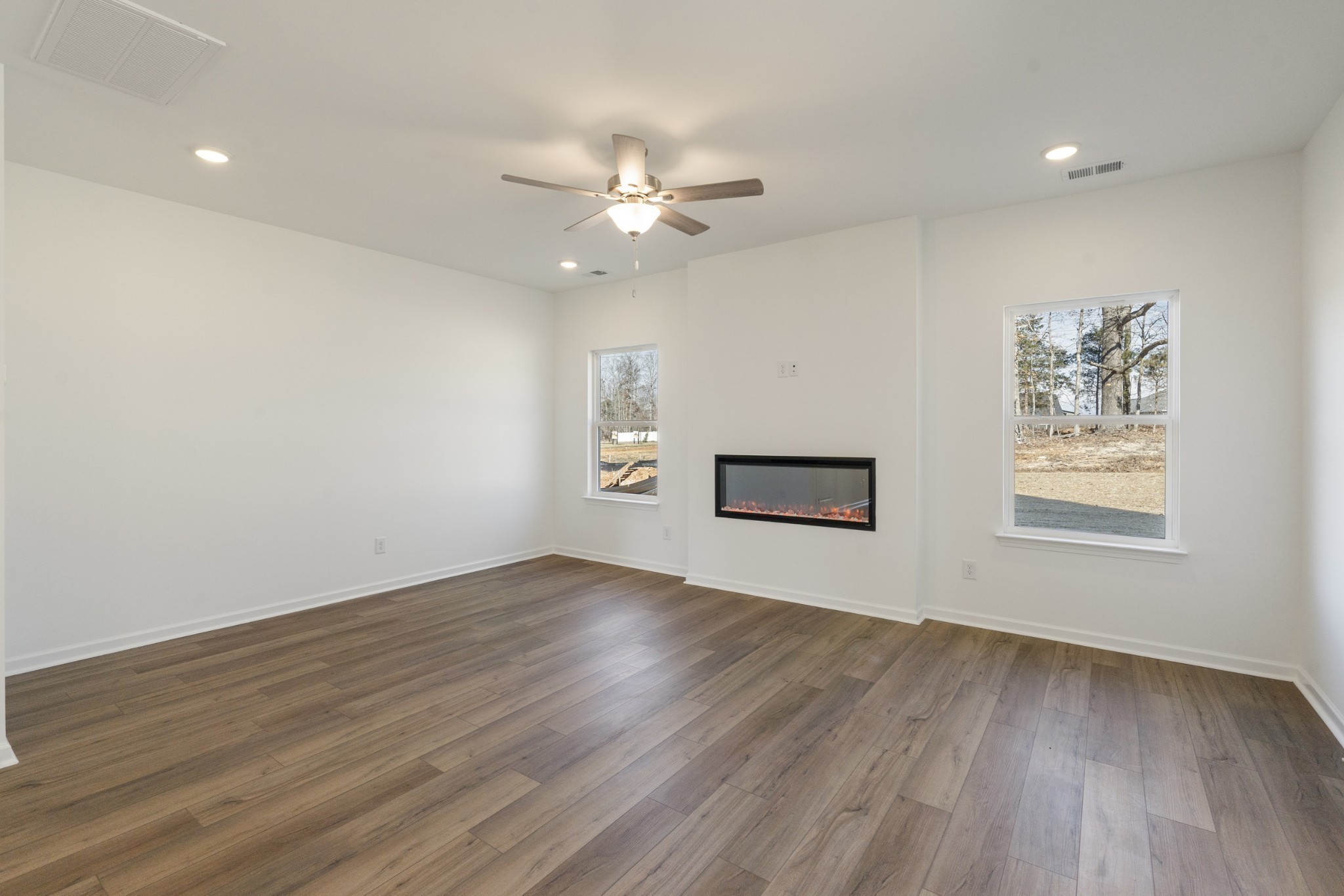 264 Claude Cir Property Photo 10