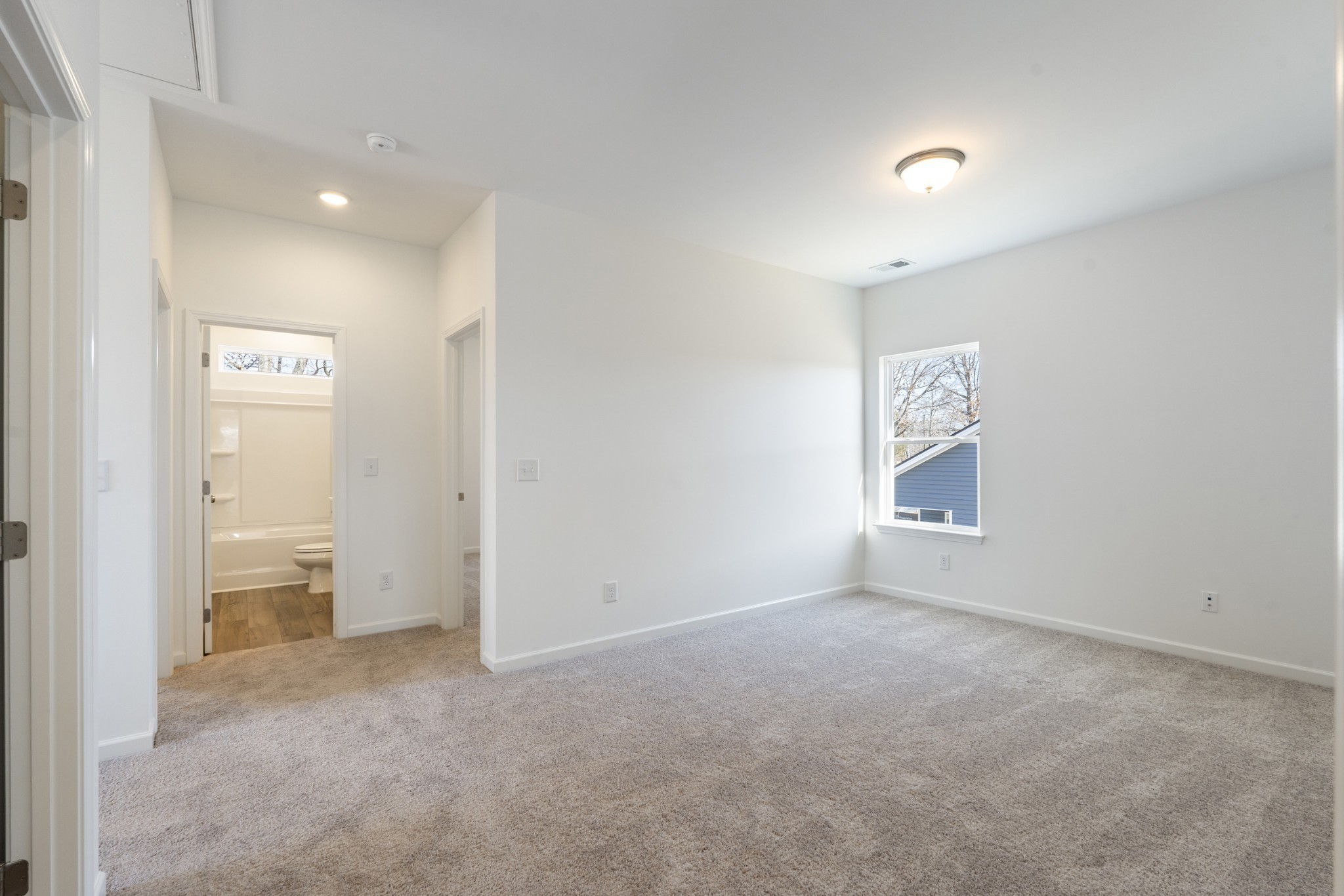 264 Claude Cir Property Photo 16