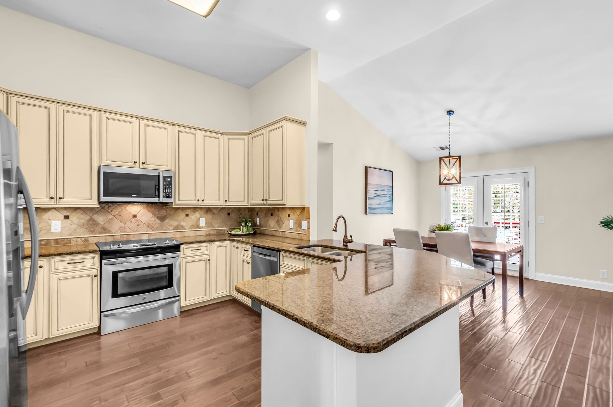 8225 Canoe Court Property Photo 8