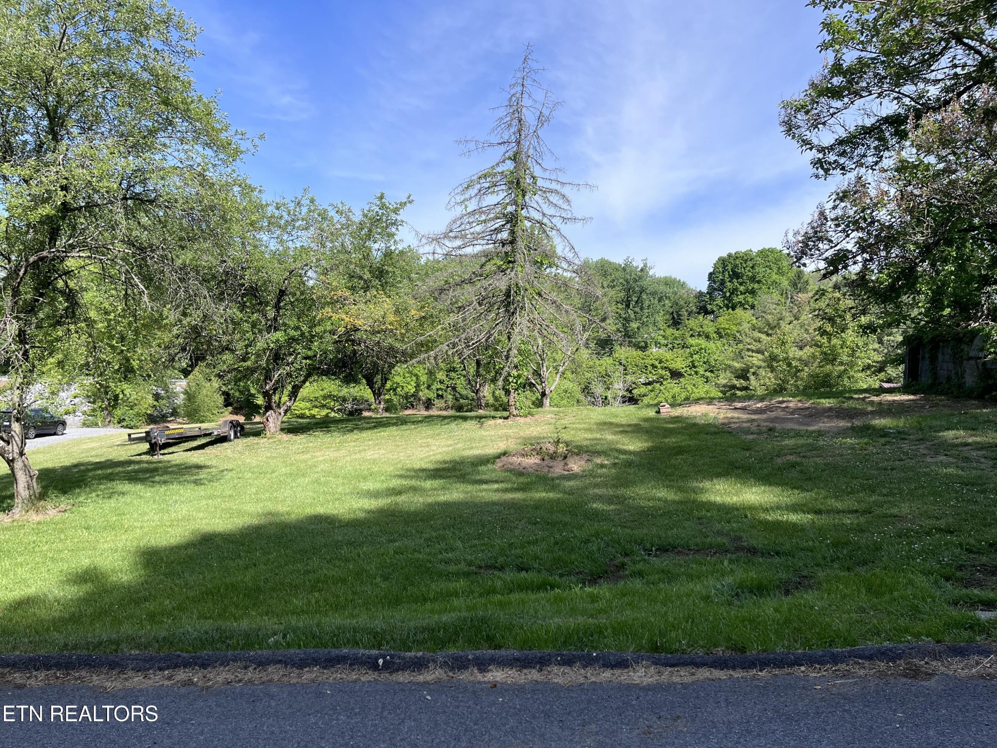 2051 Mountain View Ave Property Photo 1