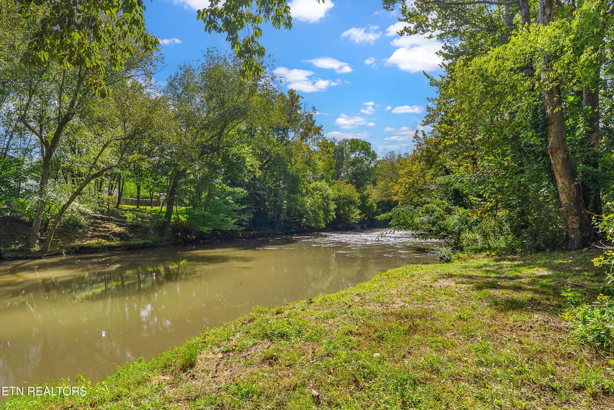 2255 Red Bank Rd Property Photo 2