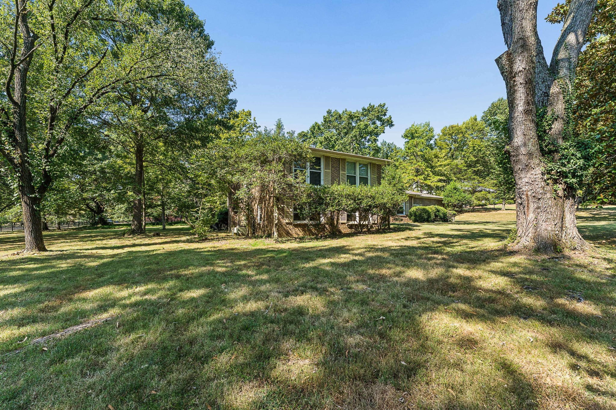 1203 Montpier Dr Property Photo 2