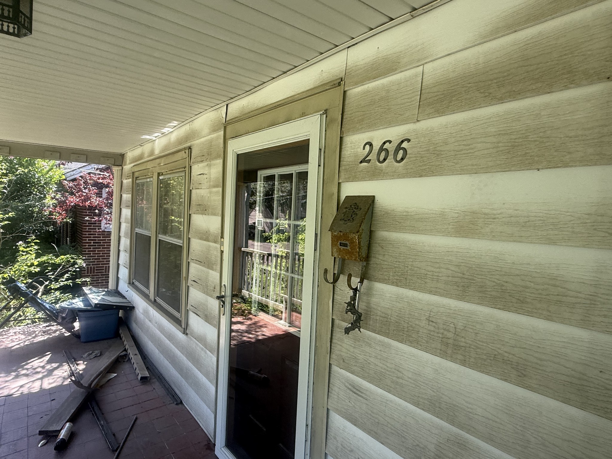 266 W Forest Ave Property Photo 3