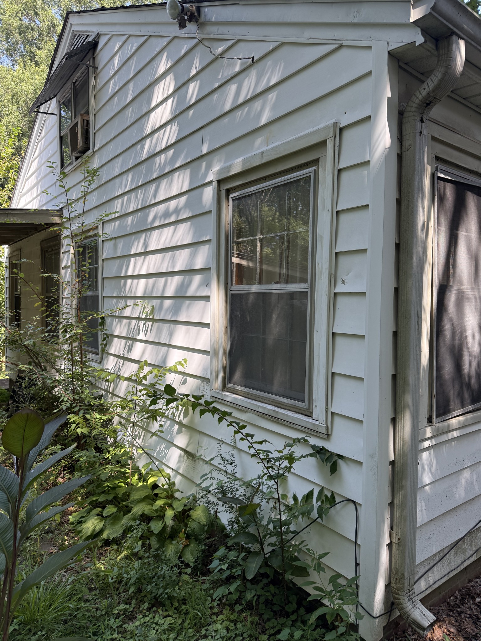 266 W Forest Ave Property Photo 14
