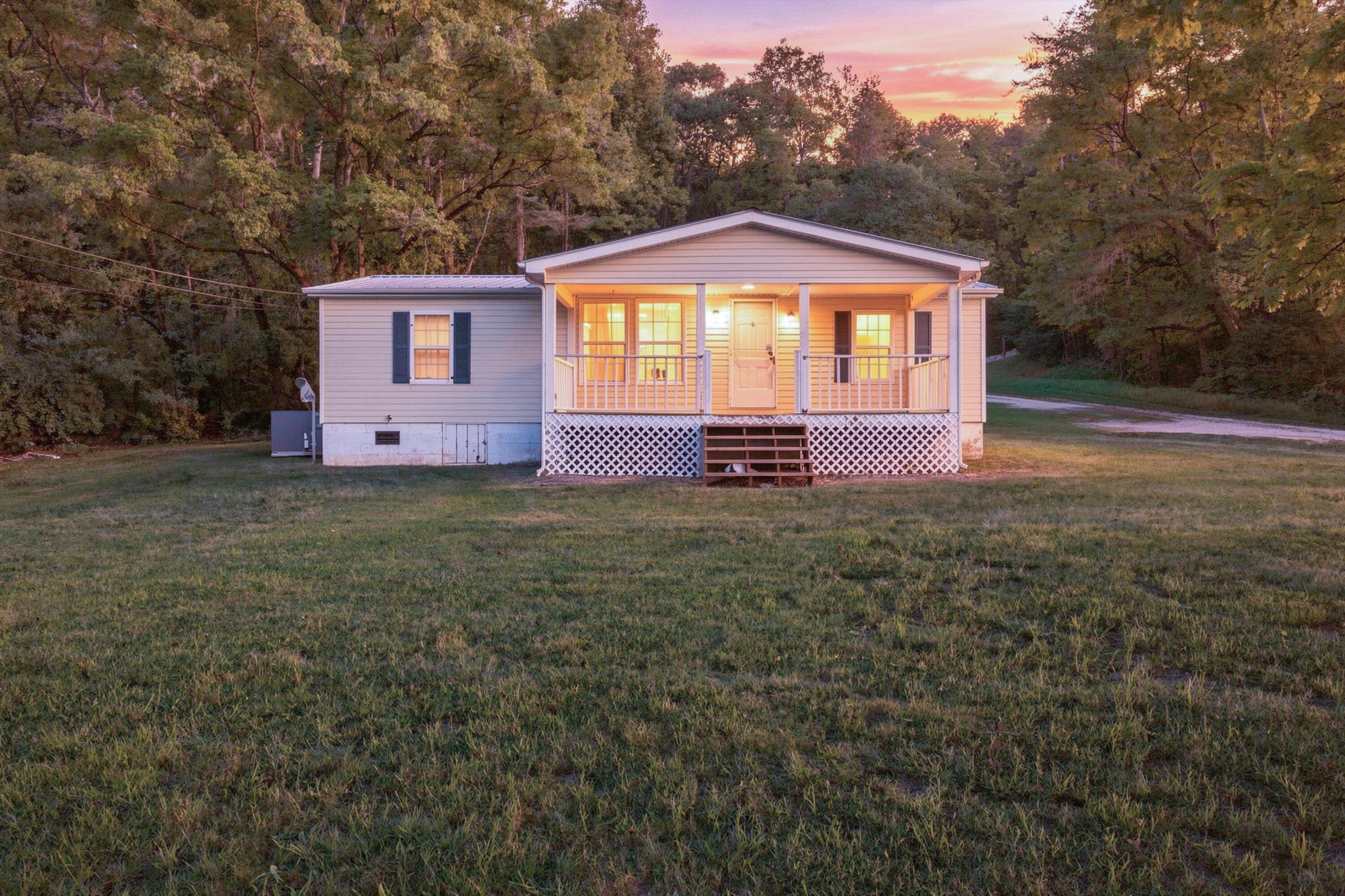 7421 Harper Road Property Photo 1