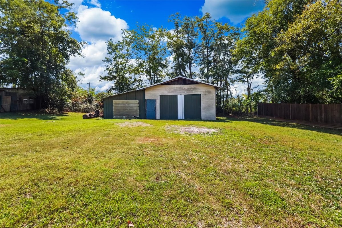 401 Orange St Property Photo 23