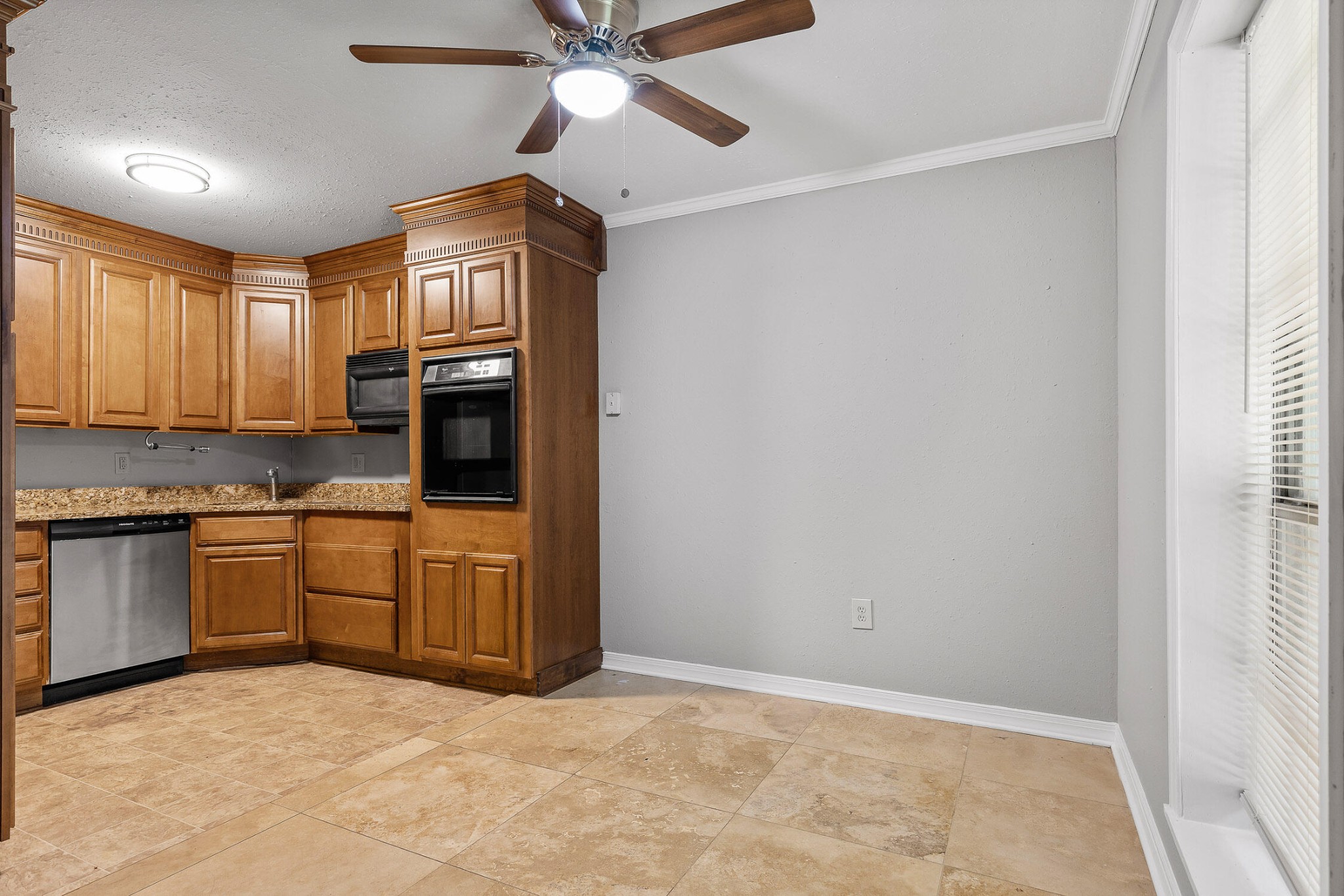 900 Mountain Creek Road Property Photo 11