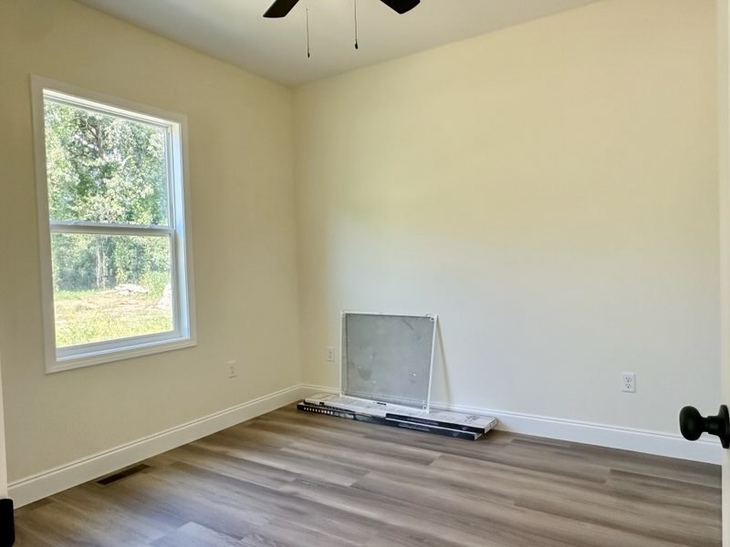 560 Gracie Street Property Photo 2