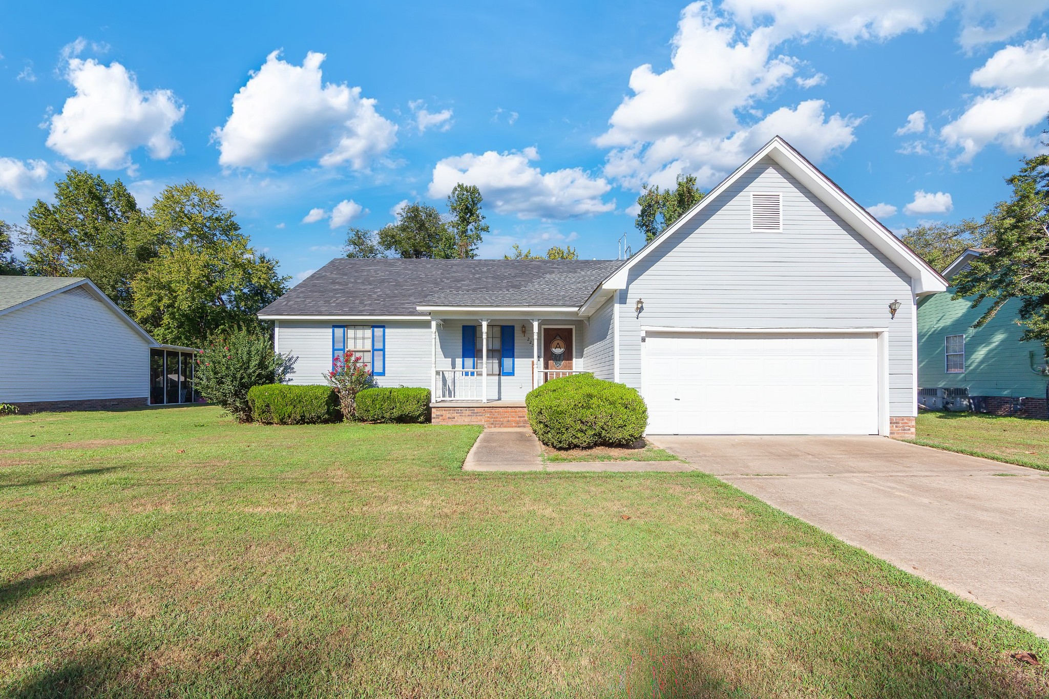 227 Buttonwood Dr Property Photo 1