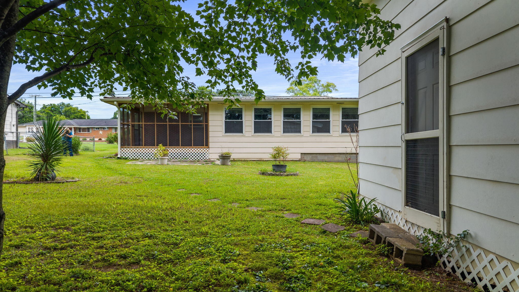 26 Stovall Street Property Photo 34