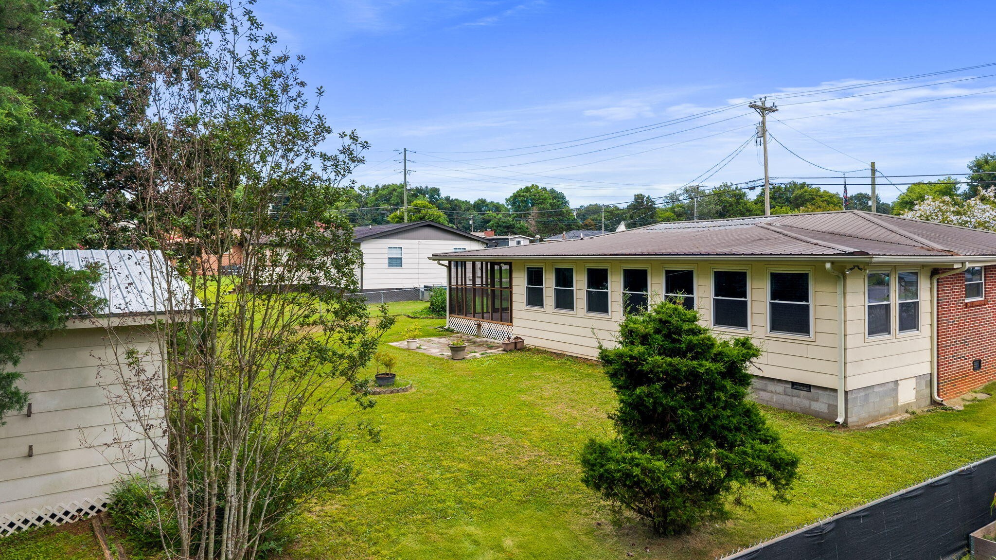 26 Stovall Street Property Photo 36