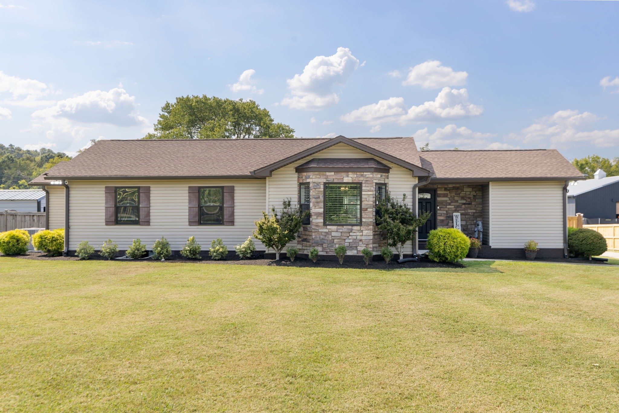 6385 Lampkins Bridge Rd Property Photo 1